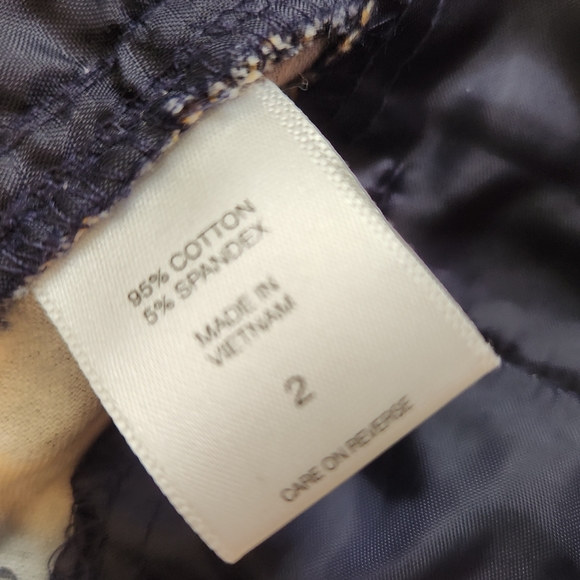 Navy & Gold Chevron Chain Print Cropped Pants – Size 2 - Picture 6 of 8